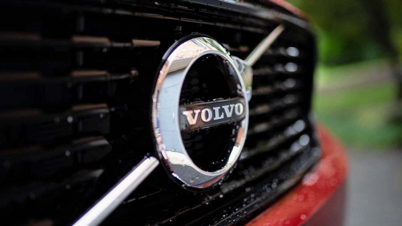 Volvo, logosunu değiştiren üreticiler arasına katıldı