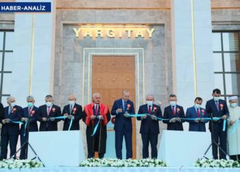 Yargıtay ve DİB Başkanı ile verilen özel fotoğrafın anlamı