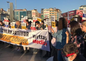 Yurttaş Meclisi: Bu ülkenin gençlerine iş yok, eğitim yok, gelecek yok; şimdi de diyorlar ki 'yatacak yeriniz bile yok'