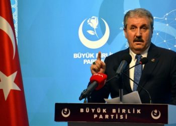 Y&uuml;zde 7 barajına Destici itiraz etti: 'Bizim &ouml;nerimiz sıfır baraj'