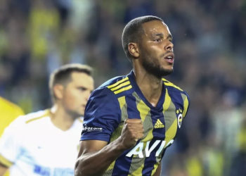 Zanka, Premier Lig'e transfer oldu