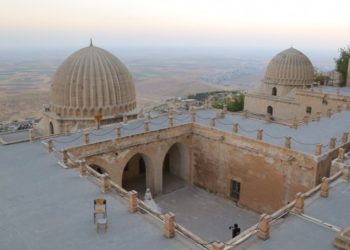 Zinciriye Medresesi’nde kıyafet kısıtlaması