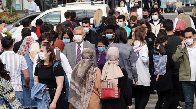 Zorunlu PCR testi hastanelerde yoğunluğa sebep oldu