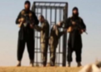 İki askerin yakılma emrini veren IŞİD kadısı tepki üzerine yeniden gözaltına alındı