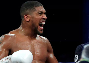 İngiliz boksör Joshua, unvanlarını kaybetti