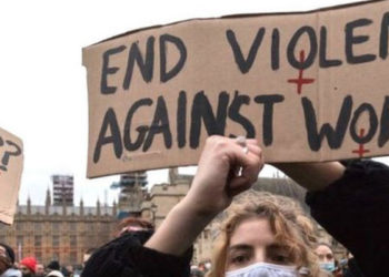 İngiltere Polis Denetleme kurumu: Kadına karşı şiddetle mücadele, terörle mücadele kadar önemli