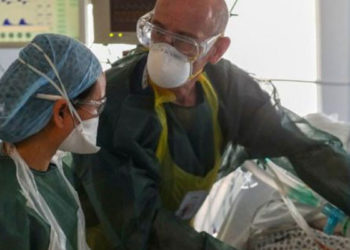 İngiltere'de Covid: Bilim Kurulu hükümeti, 'Önlemler artırılmazsa hastaneye kaldırılanların sayısında ciddi artış olabilir' diyerek uyardı