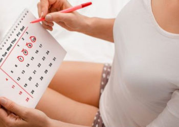 İngiltere'de Covid aşısı sonrası regl şikayetleri ile ilgili, güven artırıcı araştırma yapılması çağrısı