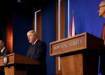 İngiltere'de Covid vaka senaryolarına göre iki farklı kış eylem planı oluşturuldu