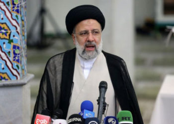 İran Cumhurbaşkanı Reisi, ABD yaptırımlarını savaşa benzetti