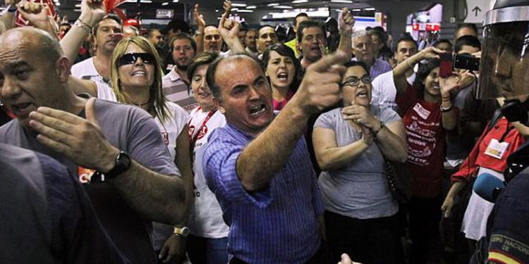 İspanya'da asgari ücret 965 euroya yükseldi