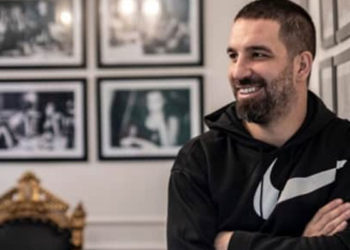 ‘Cinsel taciz’den yeniden yargılanan Arda Turan’ın davası: Tanık Burak Yılmaz gitmedi; ertelendi