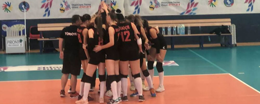 İşitme Engelliler Kadın Voleybol Milli Takımı Dünya Şampiyonası finalinde altın madalya kazandı