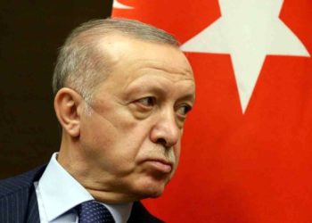 '10 büyükelçi' kararı dünya basınında: Türkiye standartlarında göre bile delice