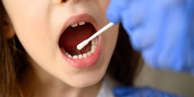 10 pilot il belirlendi: Okullarda PCR testi başladı