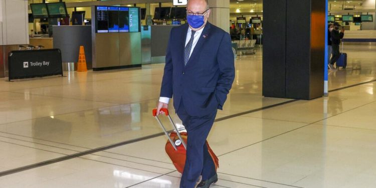 Fransa’nın Canberra Büyükelçisi Thebault, Avustralya’dan ayrıldı: Sözleşme iptali büyük hata