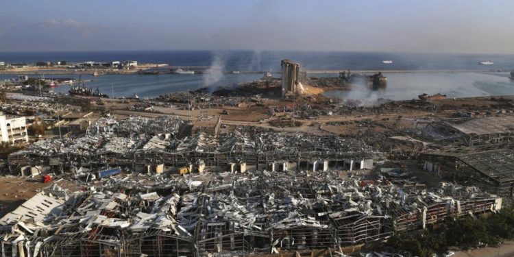 200’den fazla kişinin öldüğü Beyrut Limanı patlaması soruşturması yine askıya alındı