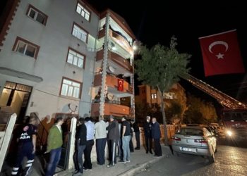 Suriye’nin kuzeyinde füze saldırısında iki özel harekat polisi hayatını kaybetti