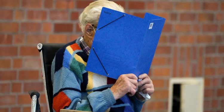 Almanya’da hakim karşısına çıkan 100 yaşındaki Nazi zanlısı: Masumum