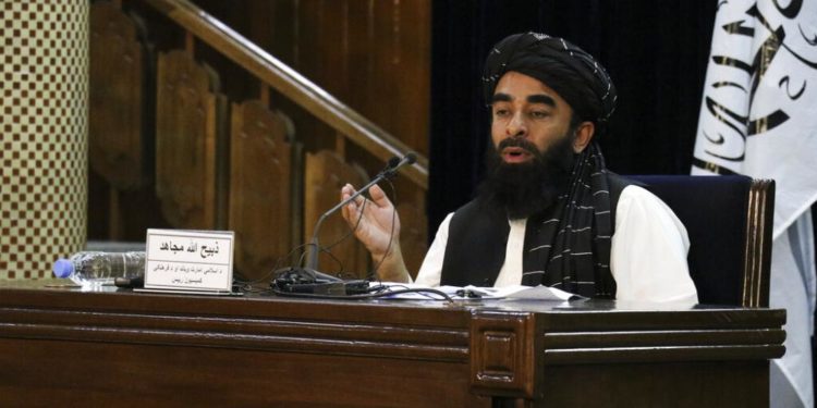 Taliban’ın geçici hükümet için yaptığı yeni atamalarda kadınlar bulunmuyor