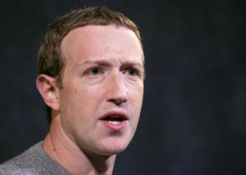 Zuckerberg, Facebook’un eski çalışanından gelen suçlamaları yalanladı