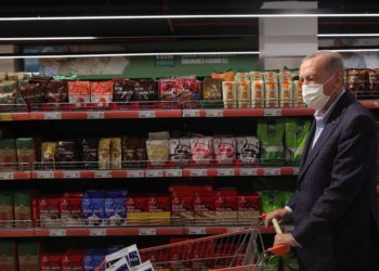 Erdoğan: Türkiye genelinde 500 metrekareden bin kadar market yapılacak