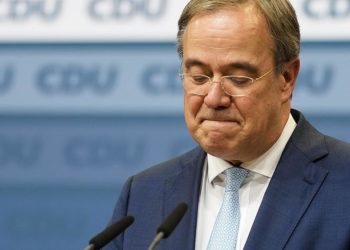 Alman muhafazakar lider Laschet seçimlerin ardından istifaya hazır olduğunu duyurdu