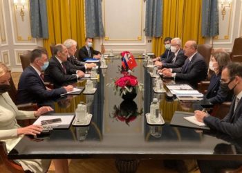 Çavuşoğlu, Lavrov ile görüştü: Ukrayna’nın kullandığı SİHA’lardan dolayı suçlanamayız
