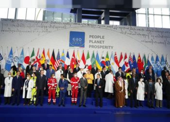 G20 Zirvesi: Liderler, vergi anlaşmasını onayladı; yoksullar için daha fazla aşı sözü verdi