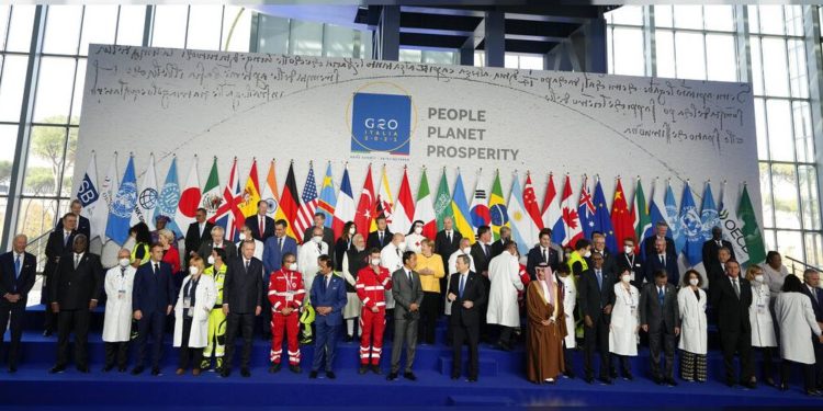 G20 Zirvesi: Liderler, vergi anlaşmasını onayladı; yoksullar için daha fazla aşı sözü verdi