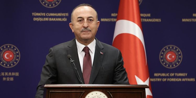 Çavuşoğlu: ABD Türkiye’yi suçlamak yerine kendi yanlış politikalarından vazgeçsin