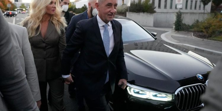 Pandora Belgeleri’nde adı geçen Çekya Başbakanı Babis seçimi kazandı ancak çoğunluğu sağlayamadı