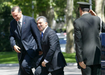 11. Cumhurbaşkanı Gül: ‘İstenmeyen kişi’ çıkışı başka krizlerin önünü açar