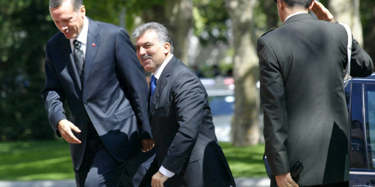 11. Cumhurbaşkanı Gül: ‘İstenmeyen kişi’ çıkışı başka krizlerin önünü açar