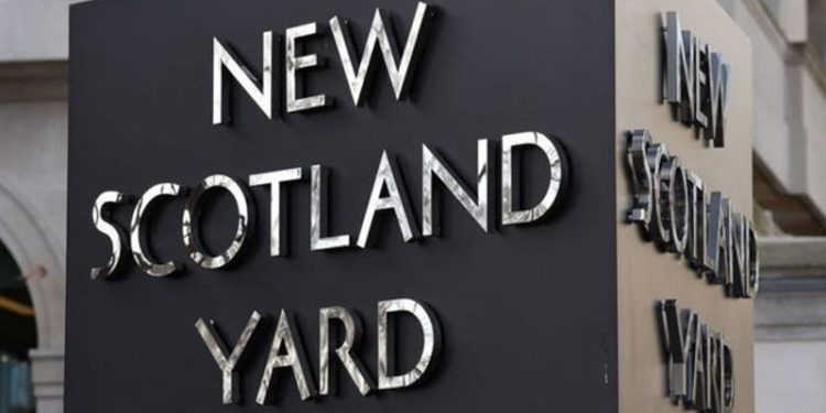 Londra'da milletvekillerini ve diplomatları koruyan polise tecavüz suçlaması