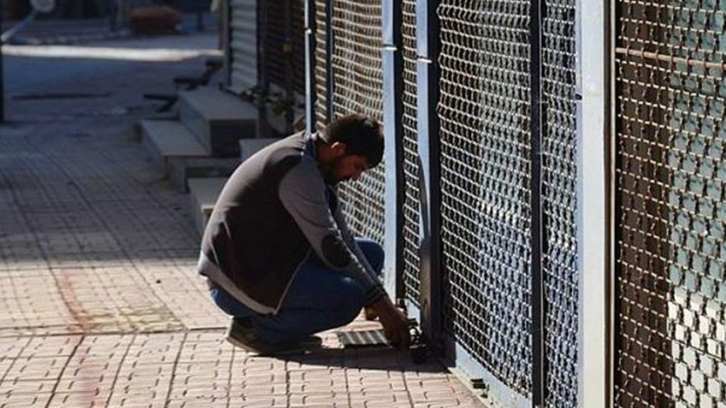 Açılan 2 dükkândan 1’i kepenk kapattı