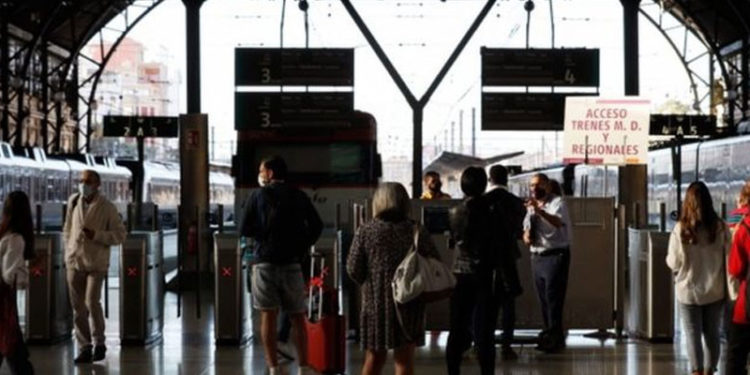 AB gelecek yıl 60 bin gence Avrupa genelinde ücretsiz tren seyahati hediye edecek