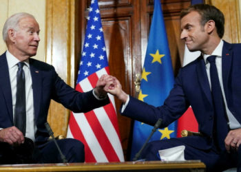 ABD Başkanı Biden ile Fransa Cumhurbaşkanı Macron, Roma'da bir araya geldi