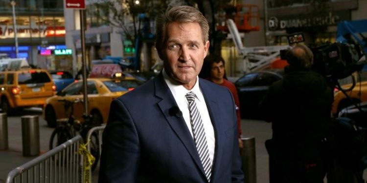 ABD Başkanı Biden'ın Türkiye Büyükelçisi olarak aday gösterdiği Jeff Flake, Senato'da onaylandı