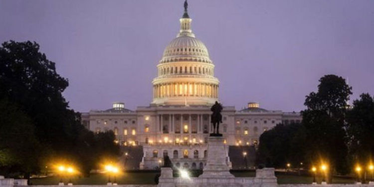 ABD Temsilciler Meclisi borç tavanının geçici olarak yükseltilmesini onayladı