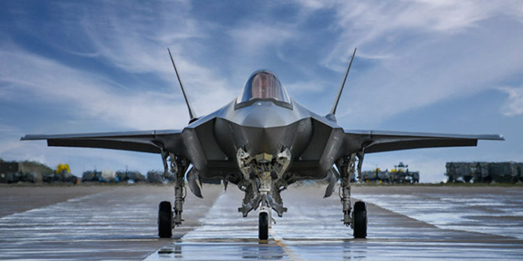 ABD Türkiye'yi F-35 programından resmen çıkardı