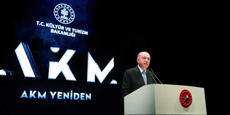 AKM binasını açan Erdoğan, Gezi olaylarını eleştirdi