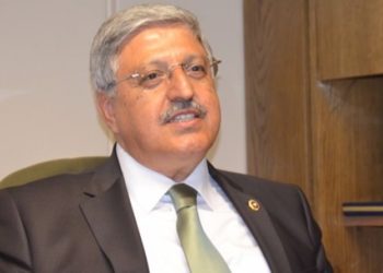 AKP Genel Başkan Yardımcısı: Ekonomimiz çok mu kötü beyler? Her evde 2-3 telefon var!