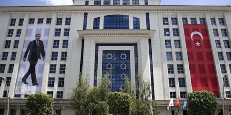 AKP İstanbul İl Başkanı: Muhalefet seçimi kazanıp parlamenter sisteme geçse bile bizsiz yapamaz