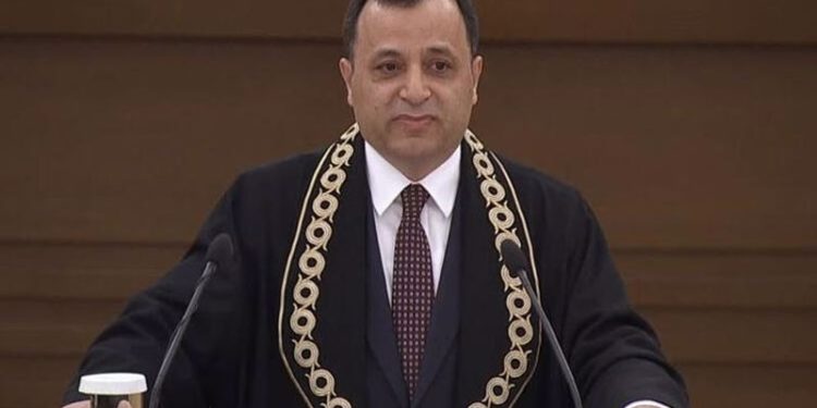 AYM Başkanı Zühtü Arslan: Özgürlüğün de bir bedeli var