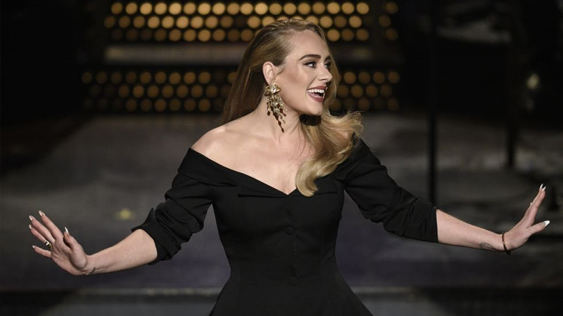 Adele, yeni şarkısını sosyal medyadan duyurdu