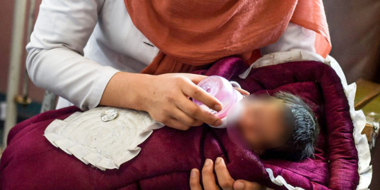 Afganistan’da açlık ve yeni köle pazarı: Aileler çocuklarını satıyor