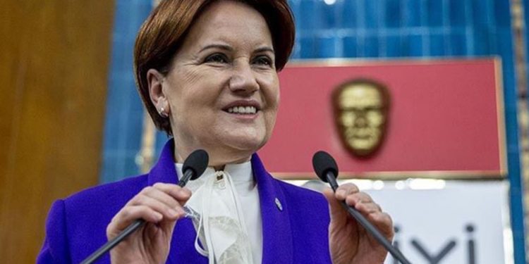 Akşener: Ruh hastalığının dış politikaya yansıması var