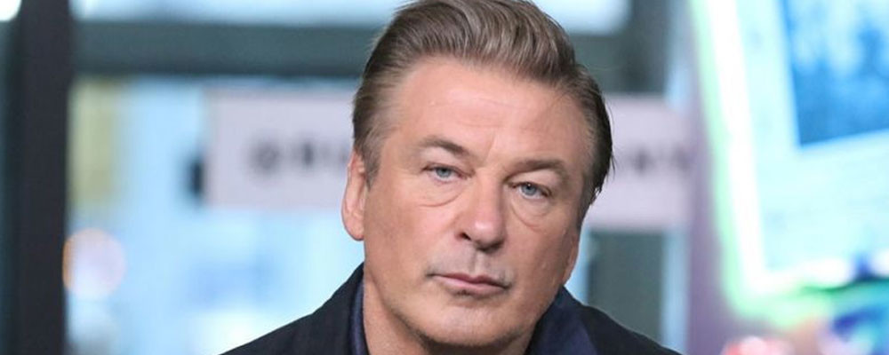 Alec Baldwin'in film setindeki kaza sırasında silahını kameraya doğrulttuğu ortaya çıktı