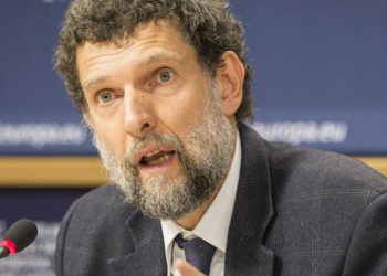 Alman politikacılardan Türkiye'ye uyarı